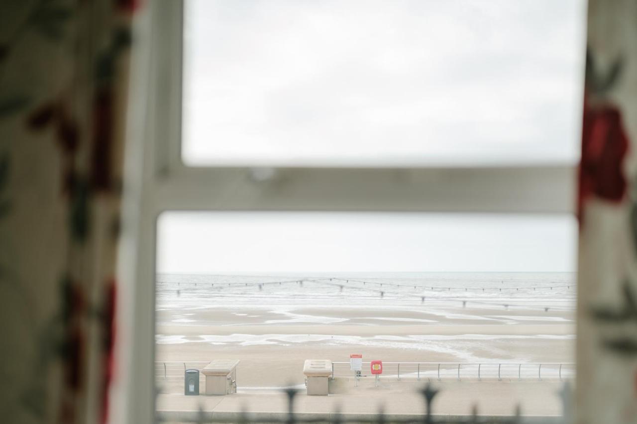 Bed and Breakfast The Chimes On The Sea Blackpool Exteriér fotografie